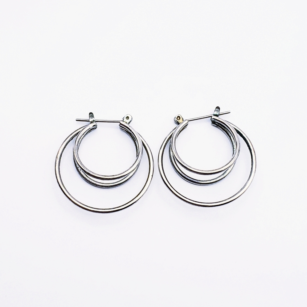 0080 Elegant Silver Double Hoop Earrings